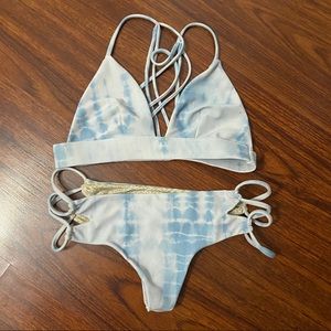ACACIA Bikini Set